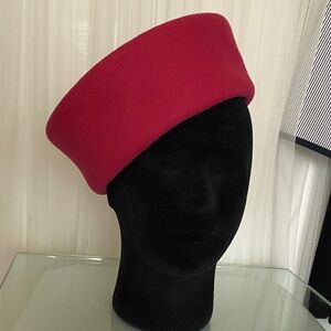 Vintage 60’s Doeskin 100% Wool Felt Elegant Red/Pink Women’s Pill Box Hat